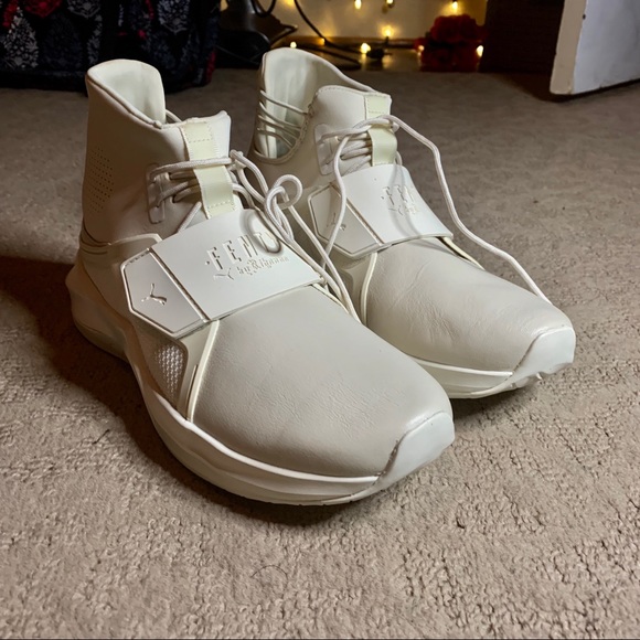 FENTY BY RIHANNA PUMA TENNIS SHOES - Picture 1 of 5